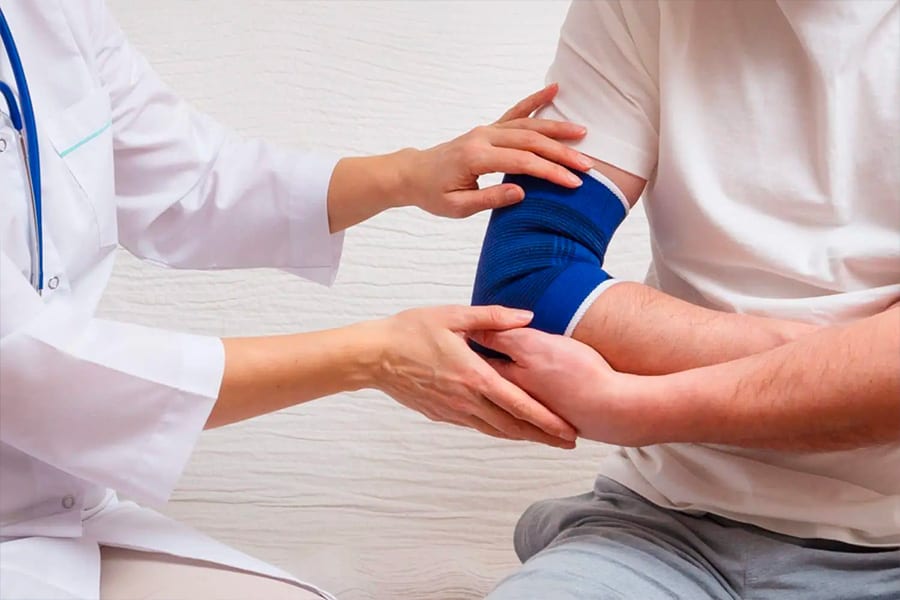 comment soigner epicondylite coude operation chirurgie coude paris dr ciais chirurgien orthopediste membre superieur