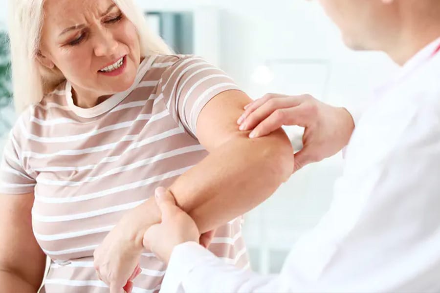 operation coude arthroscopie chirurgien orthopediste dr ciais specialiste du coude paris